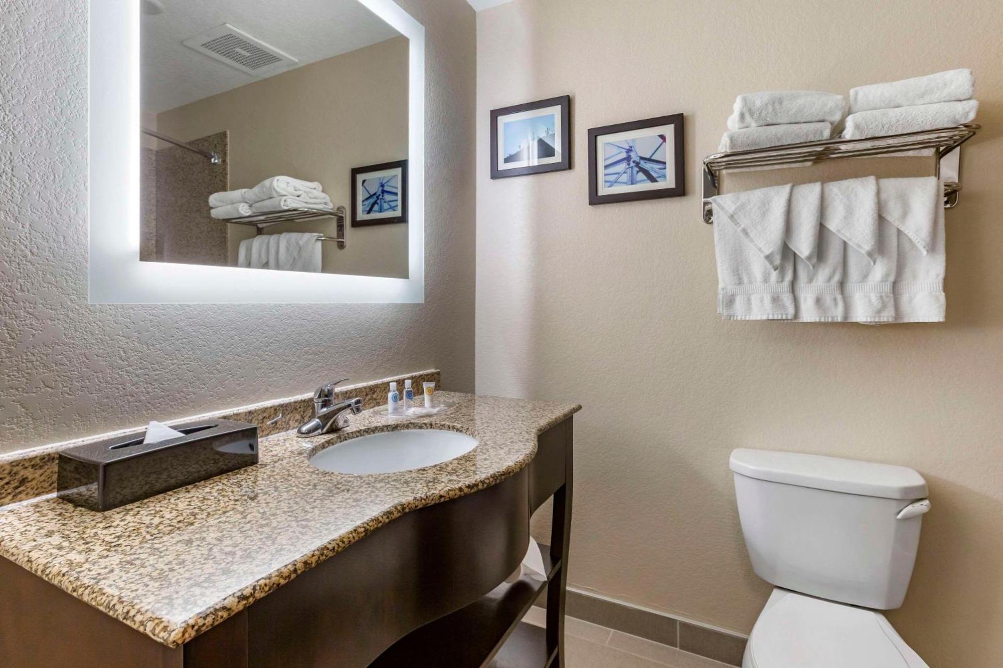 Comfort Suites Phoenix Airport Tempe Dış mekan fotoğraf